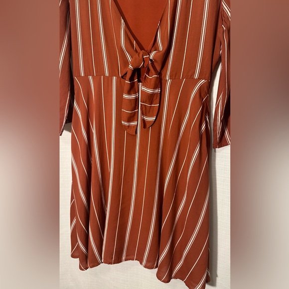 Amuse Society Let's Knot Rust Red Striped Dress Size Large - Picture 10 of 14